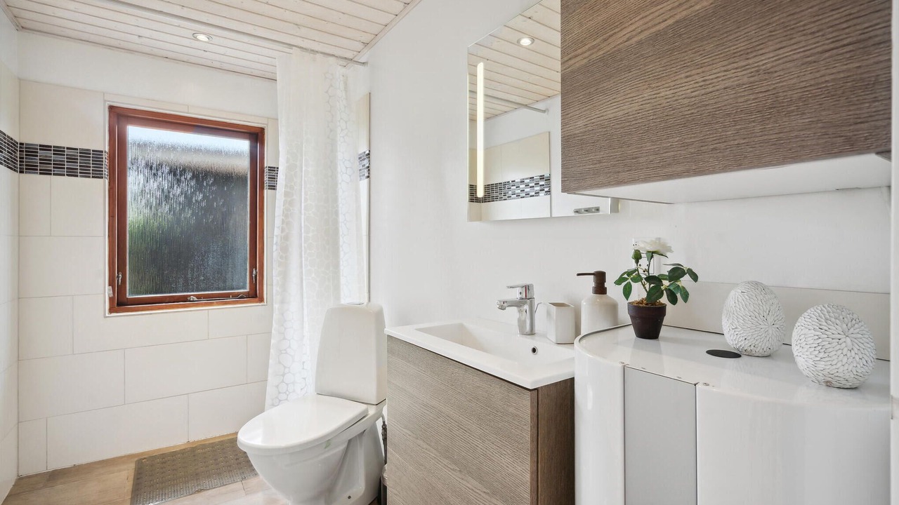 Photo of Bathroom in Hejlsminde Strand