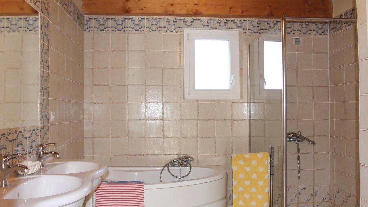 Photo of Bathroom in La Begude-de-Mazenc