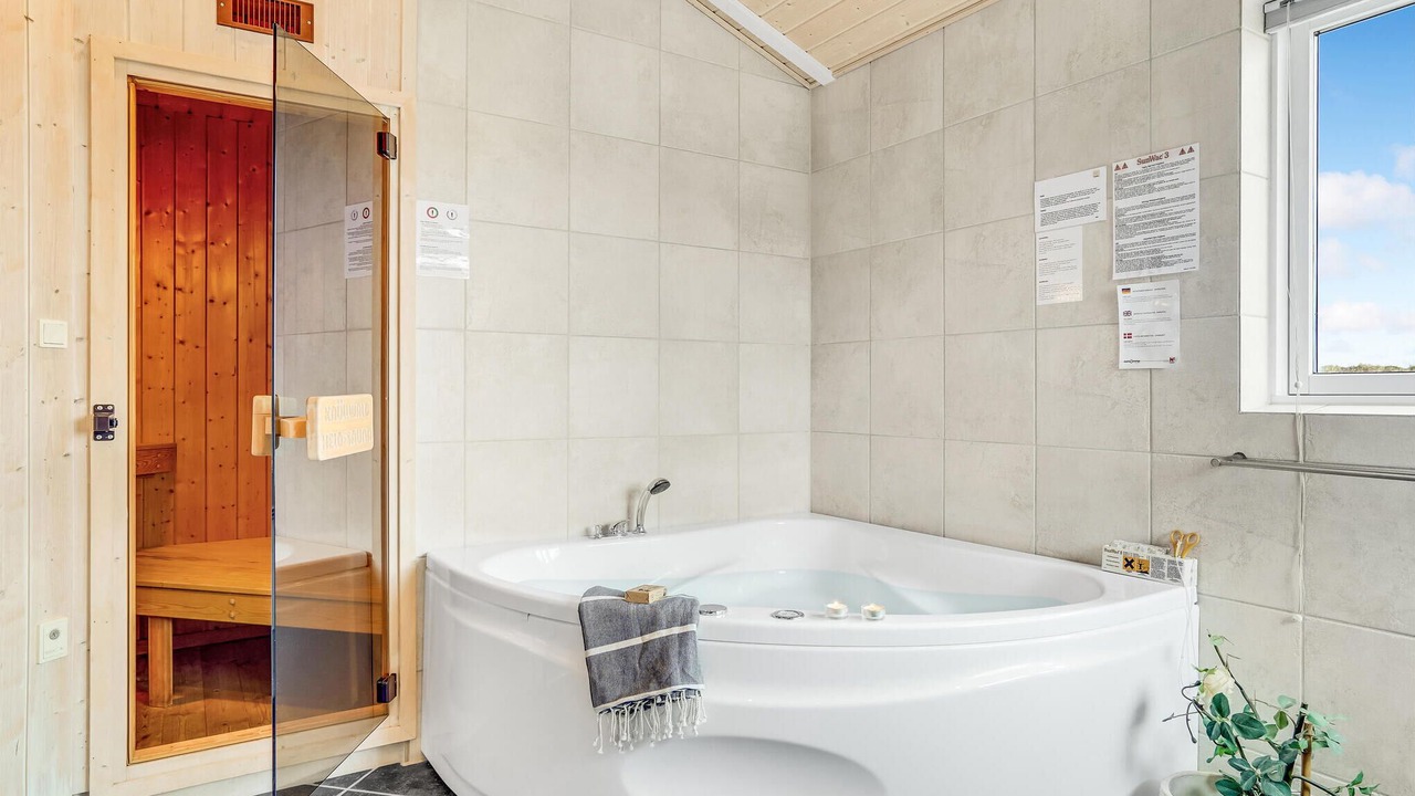 Photo of Bathroom in Hvide Sande