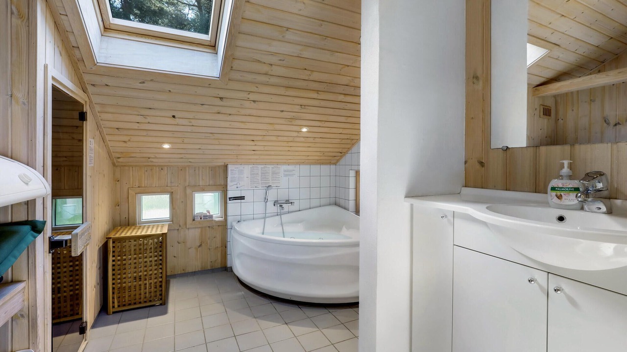 Photo of Bathroom in Pedersker
