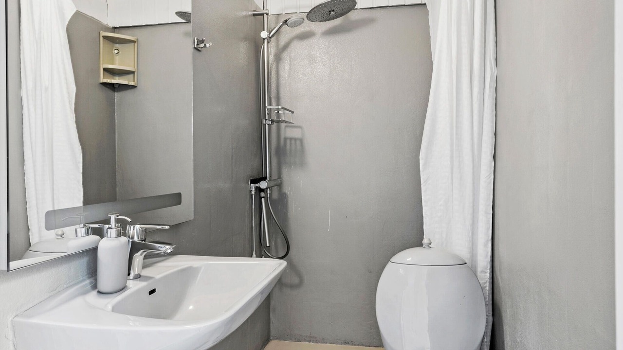 Photo of Bathroom in Vrist Strand