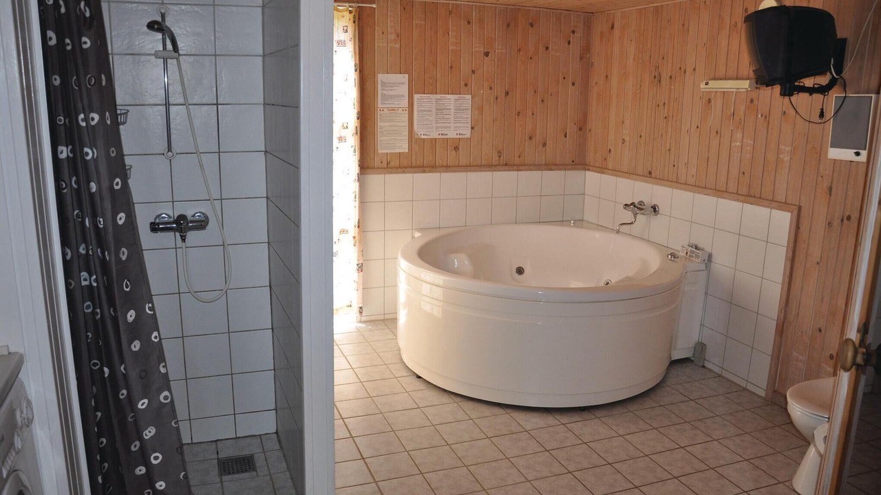 Photo of Bathroom in Mommark Strand