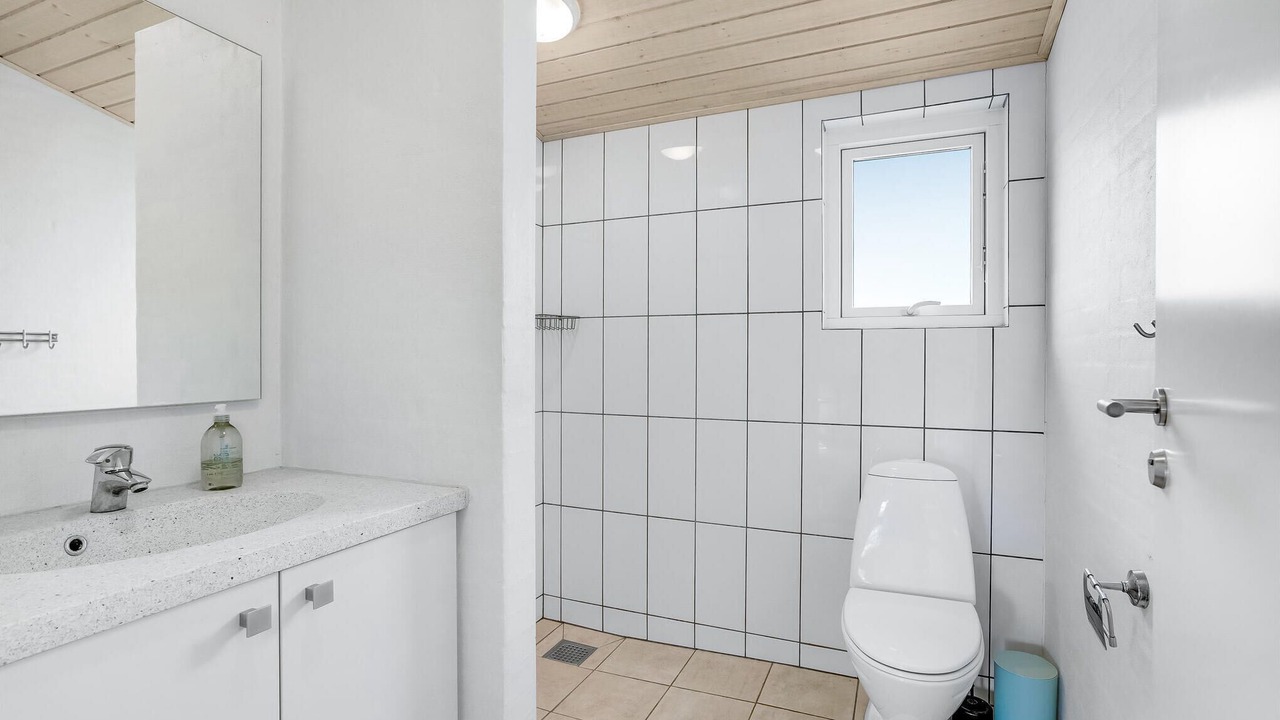 Photo of Bathroom in Aalbaek
