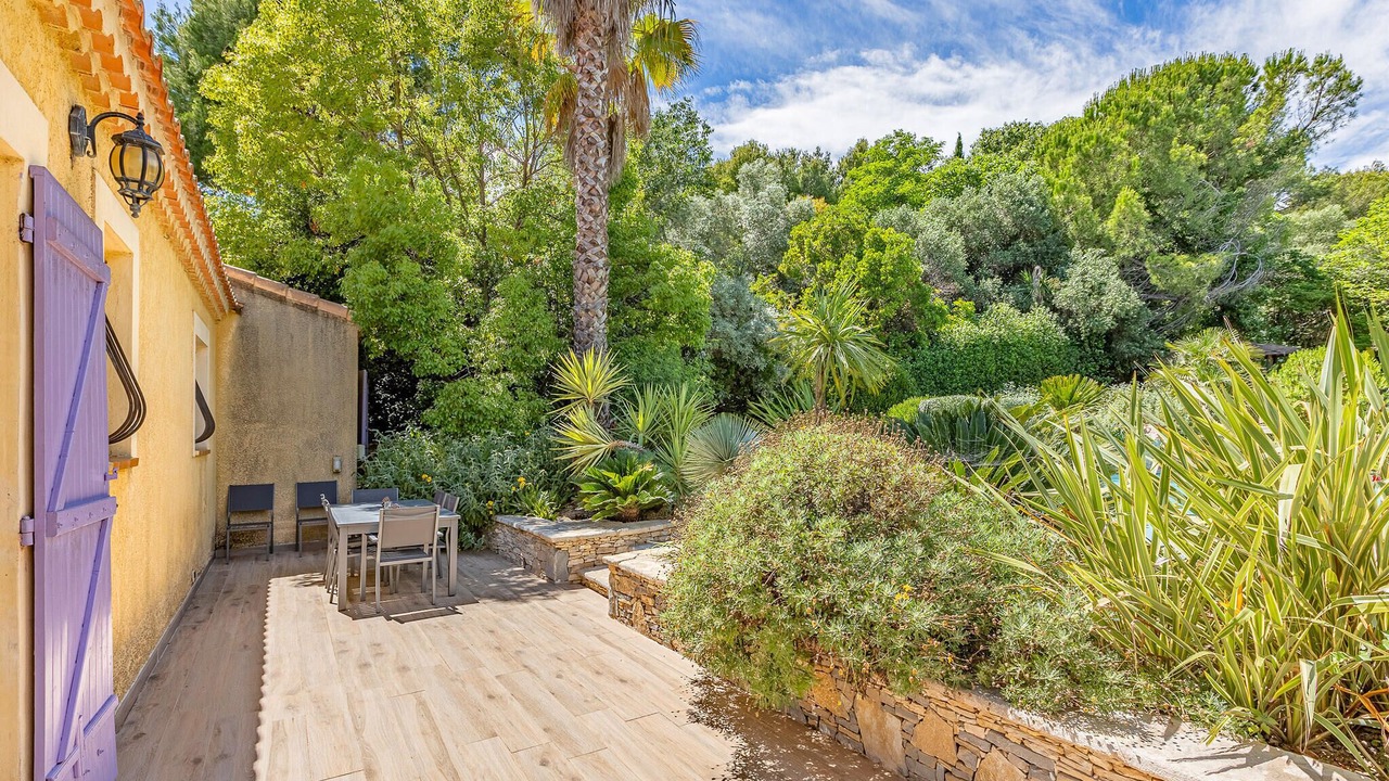 Photo of Others in Roujan