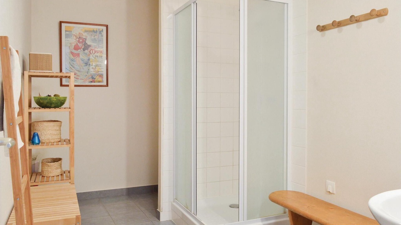 Photo of Bathroom in Trie-Chateau