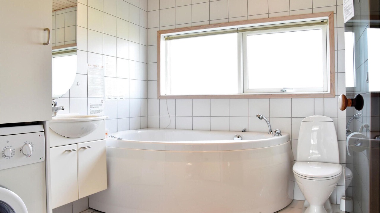 Photo of Bathroom in Lodbjerg Hede