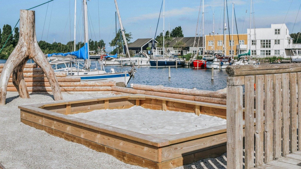 Photo of Others in Øer Strand