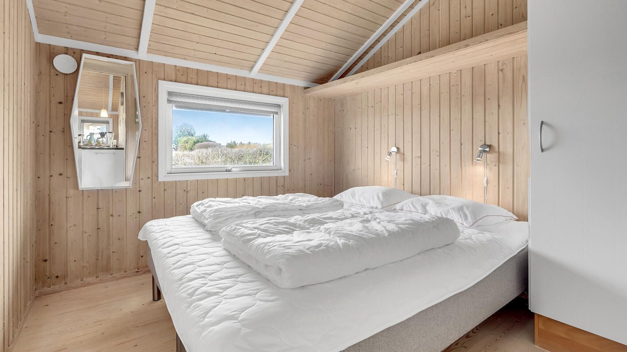 Photo of Others in Frolunde