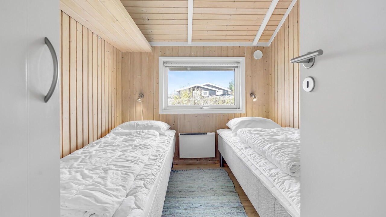 Photo of Others in Frolunde