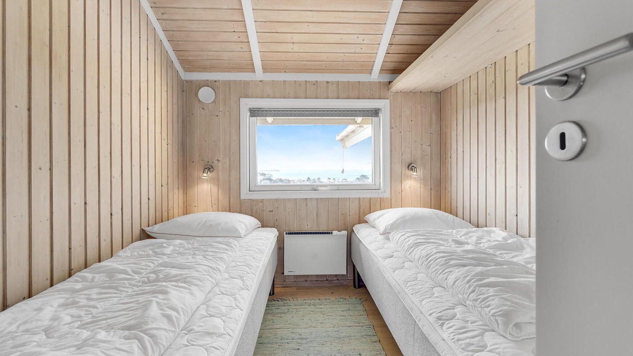 Photo of Others in Frolunde