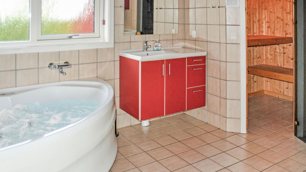 Photo of Bathroom in Mommark Strand