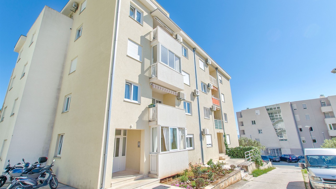 Photo of Outdoor in Bili brig