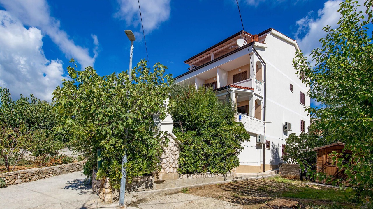 Photo of Outdoor in Barbat na Rabu