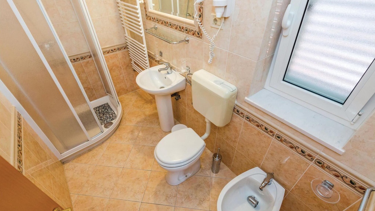 Photo of Bathroom in Sucici