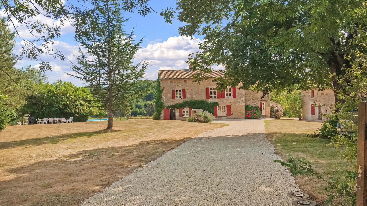 Photo of Others in Saint-Maixent-de-Beugne