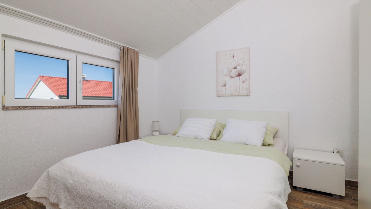 Photo of Bedroom in Barbat na Rabu