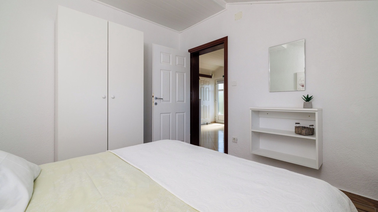Photo of Bedroom in Barbat na Rabu