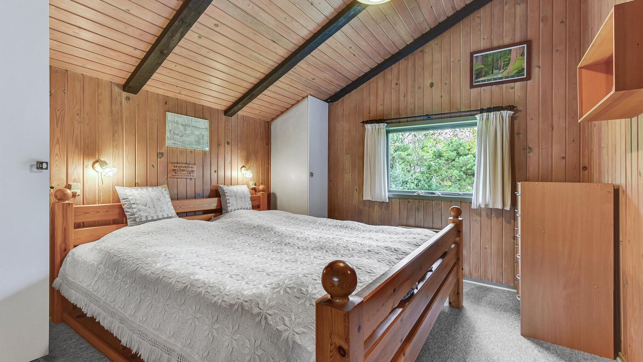 Photo of Others in Ho