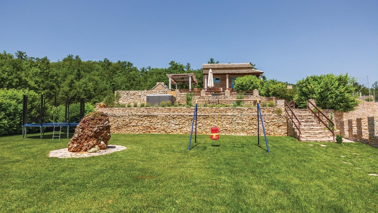Photo of Outdoor in Podbablje