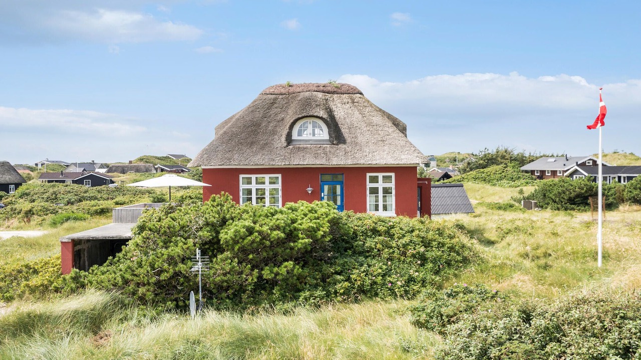 Photo of Others in Houvig Strand