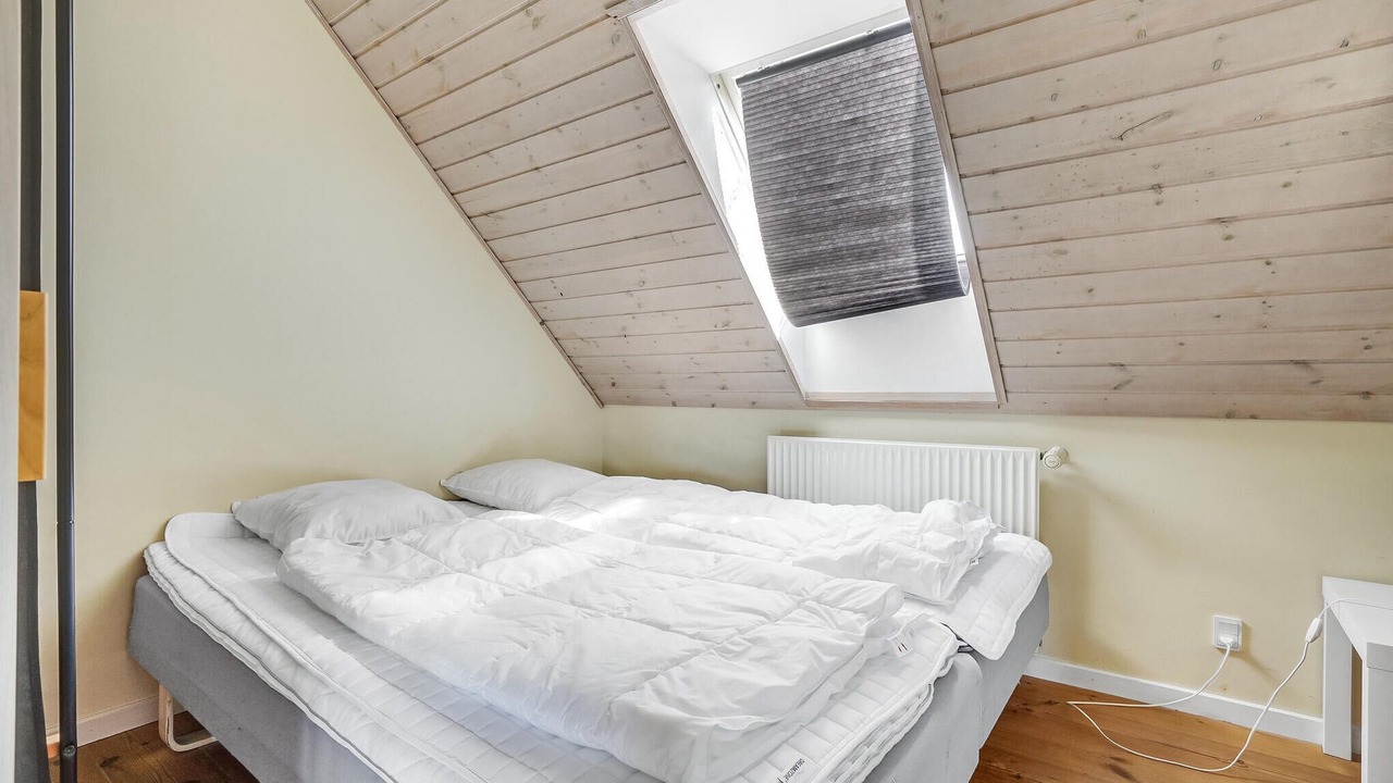 Photo of Others in Knebel