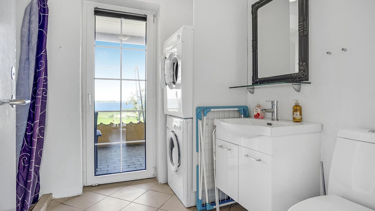 Photo of Others in Knebel