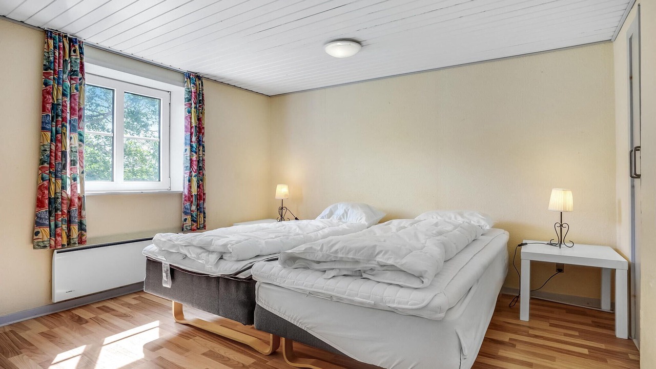 Photo of Others in Knebel