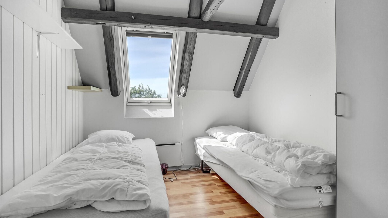 Photo of Others in Knebel