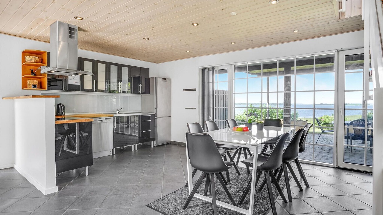 Photo of Others in Knebel