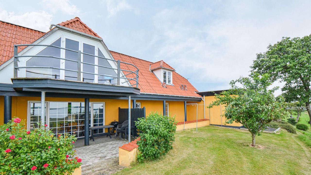 Photo of Others in Knebel