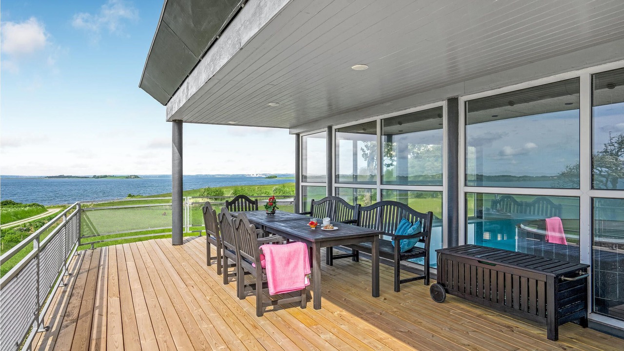 Photo of Others in Knebel