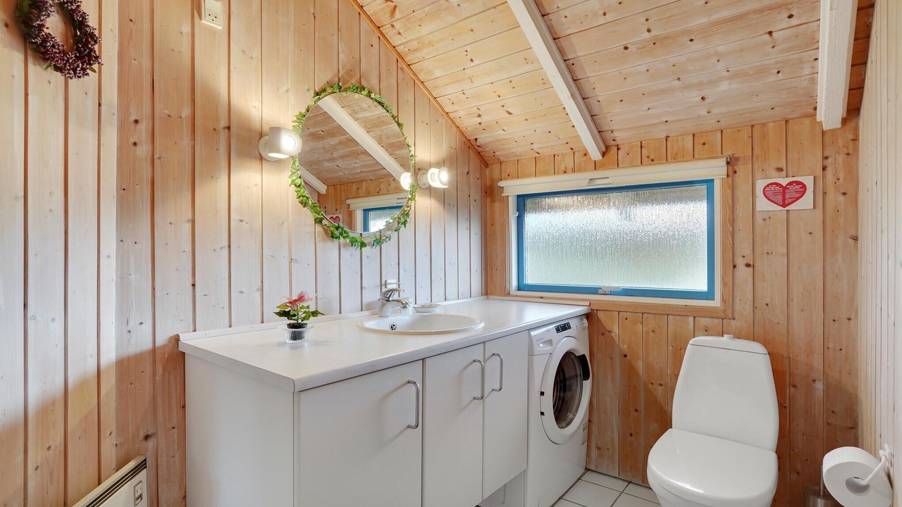 Photo of Bathroom in Haurvig