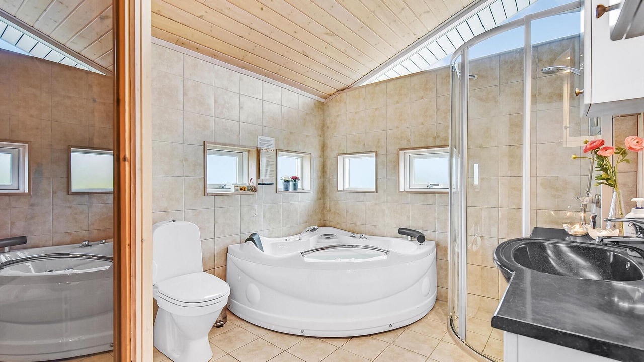 Photo of Bathroom in Pøt Strandby