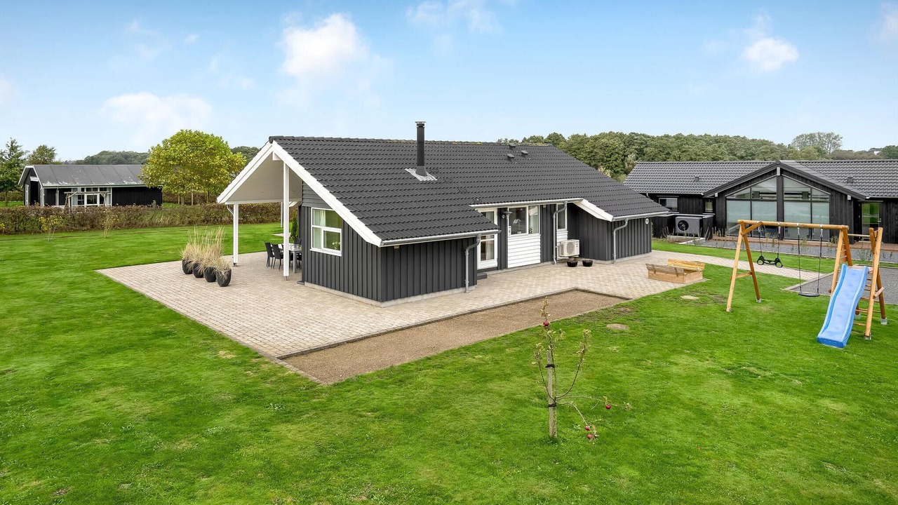 Photo of Outdoor in Flovt Strand