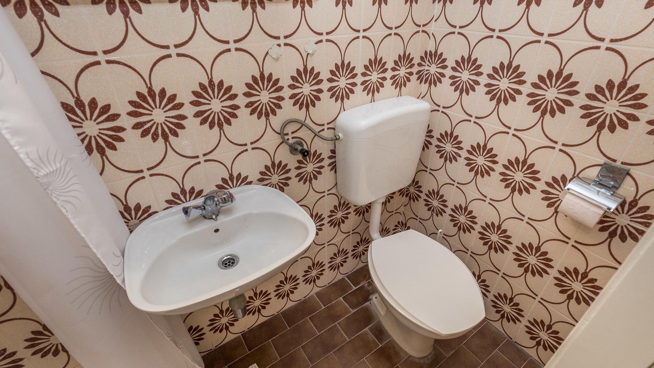Photo of Bathroom in Palit
