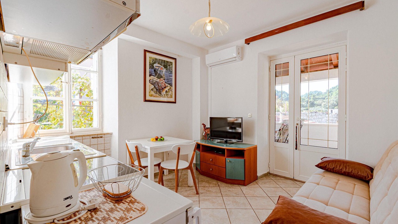 Photo of Bedroom in Broce