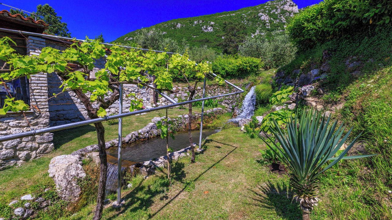 Photo of Outdoor in Plomin