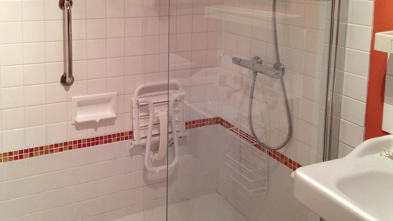 Photo of Bathroom in Bourgueil