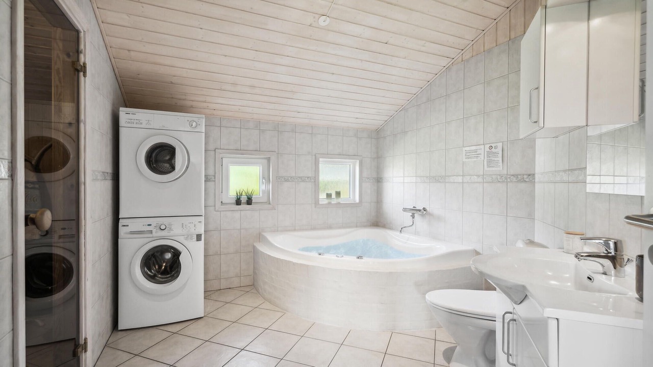 Photo of Bathroom in Hovborg