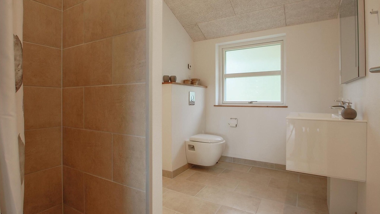 Photo of Bathroom in Fynshav