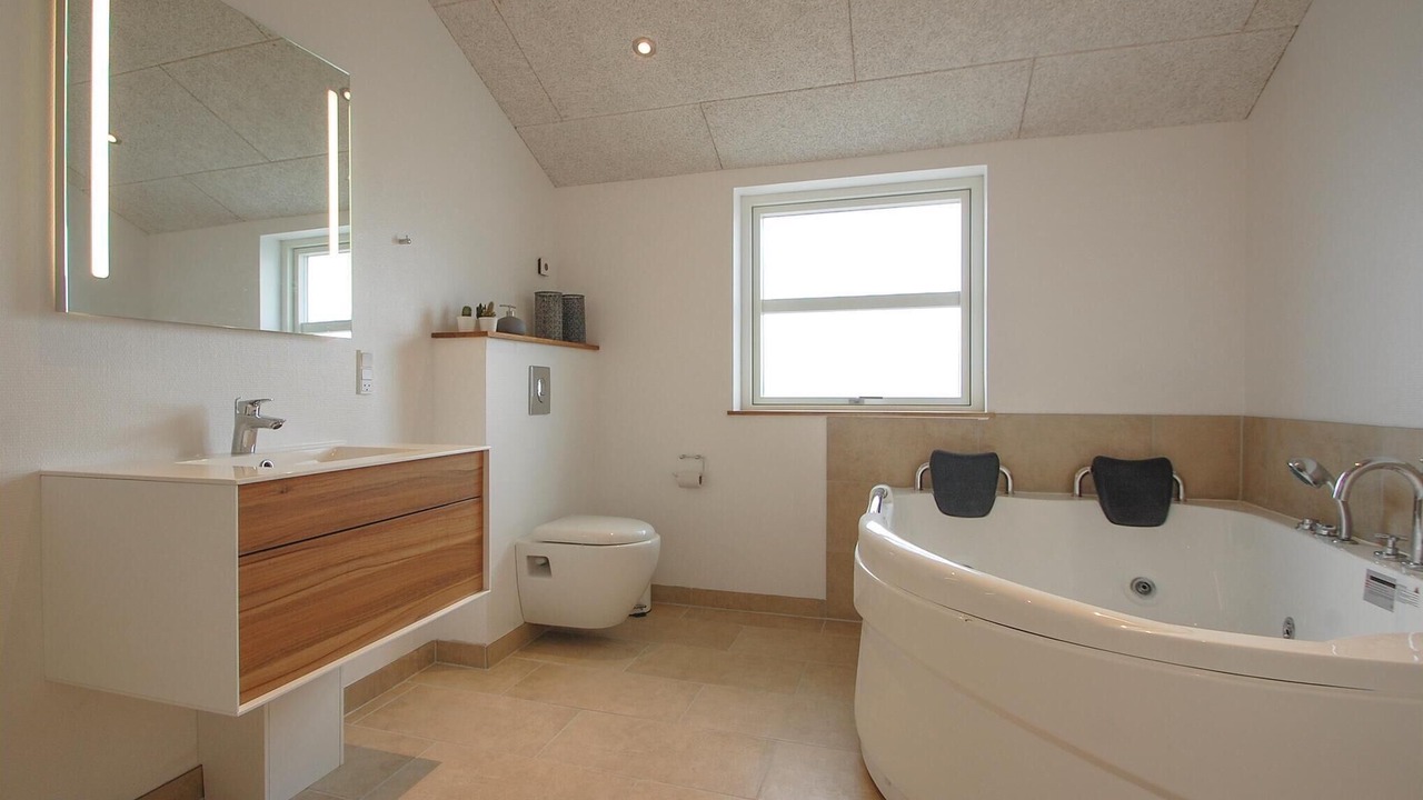 Photo of Bathroom in Fynshav