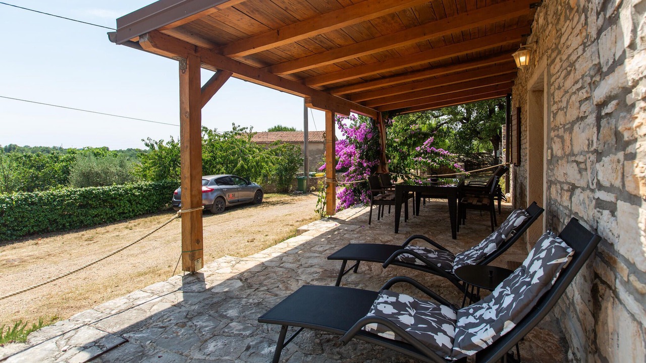 Photo of Patio Balcony in Kaldanija