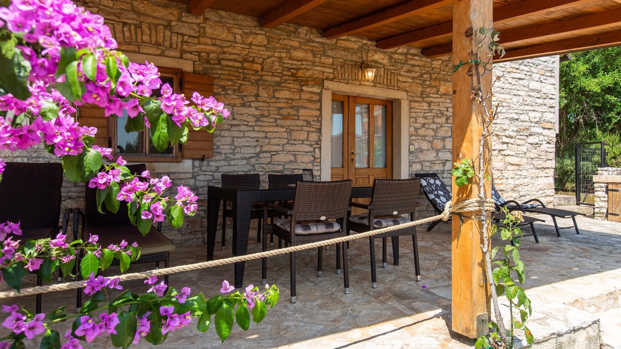Photo of Patio Balcony in Kaldanija