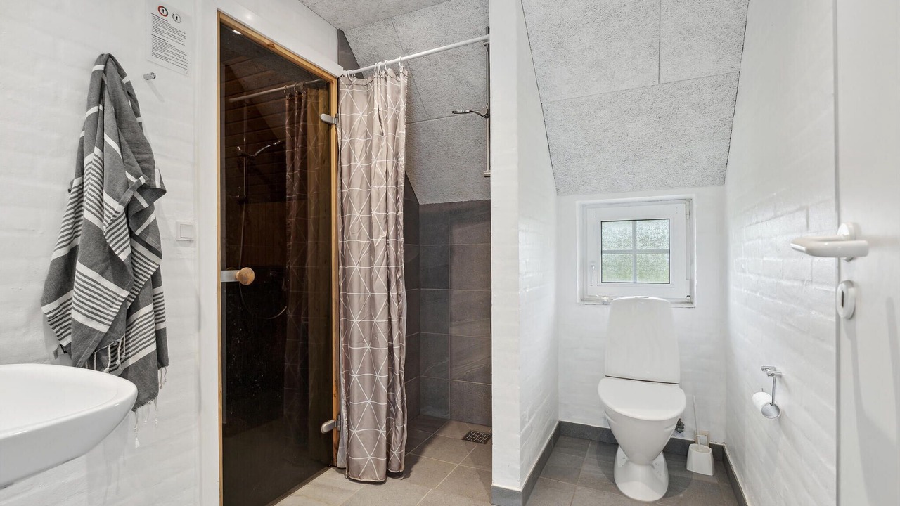 Photo of Bathroom in Øby