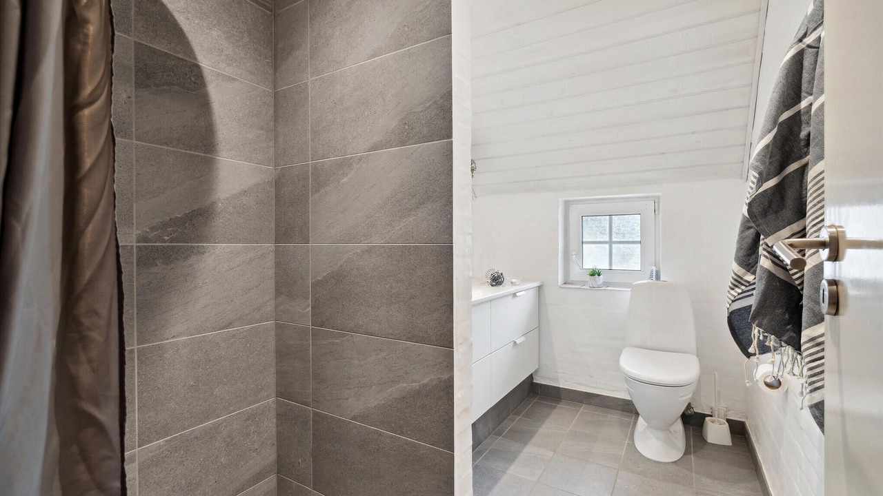 Photo of Bathroom in Øby