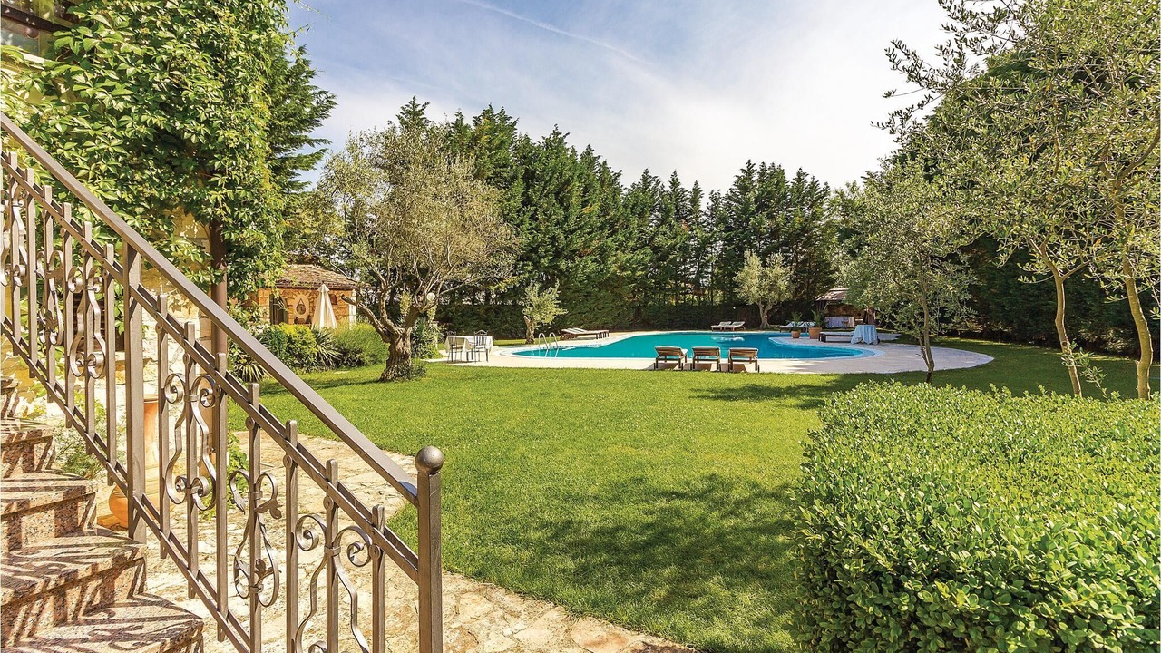 Photo of Outdoor in Bale