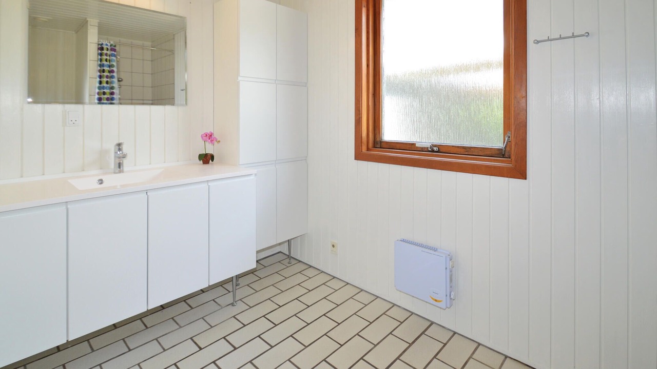 Photo of Bathroom in Bøtø By
