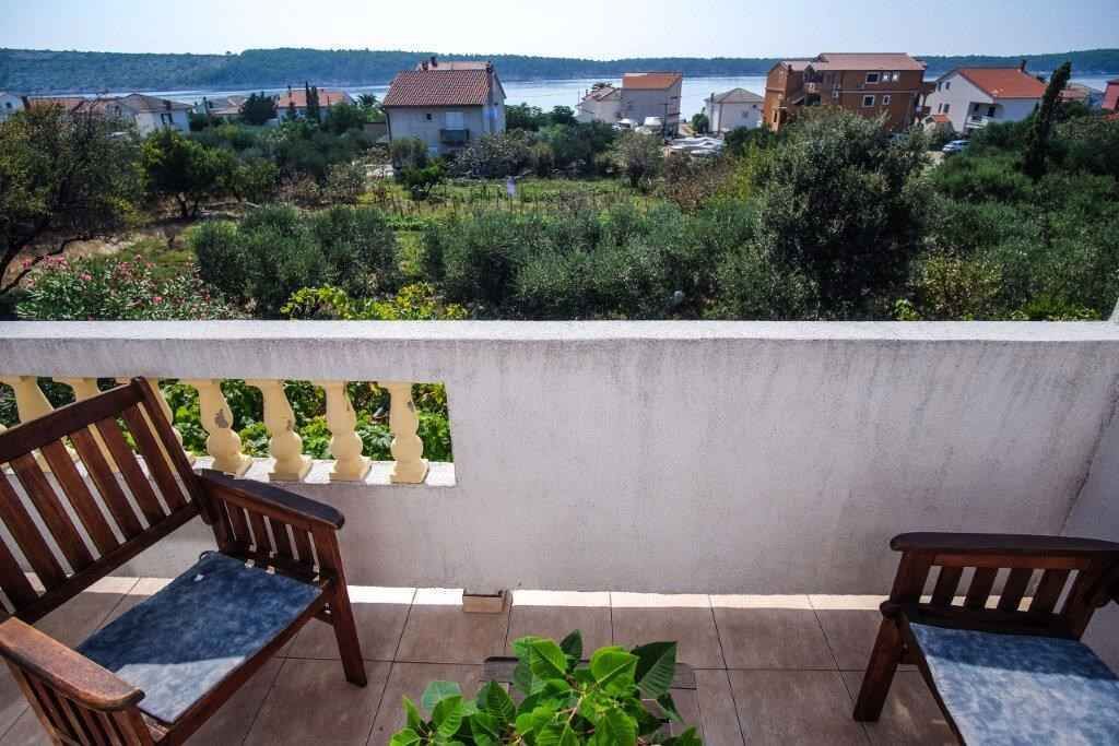 Photo of Patio Balcony in Barbat na Rabu