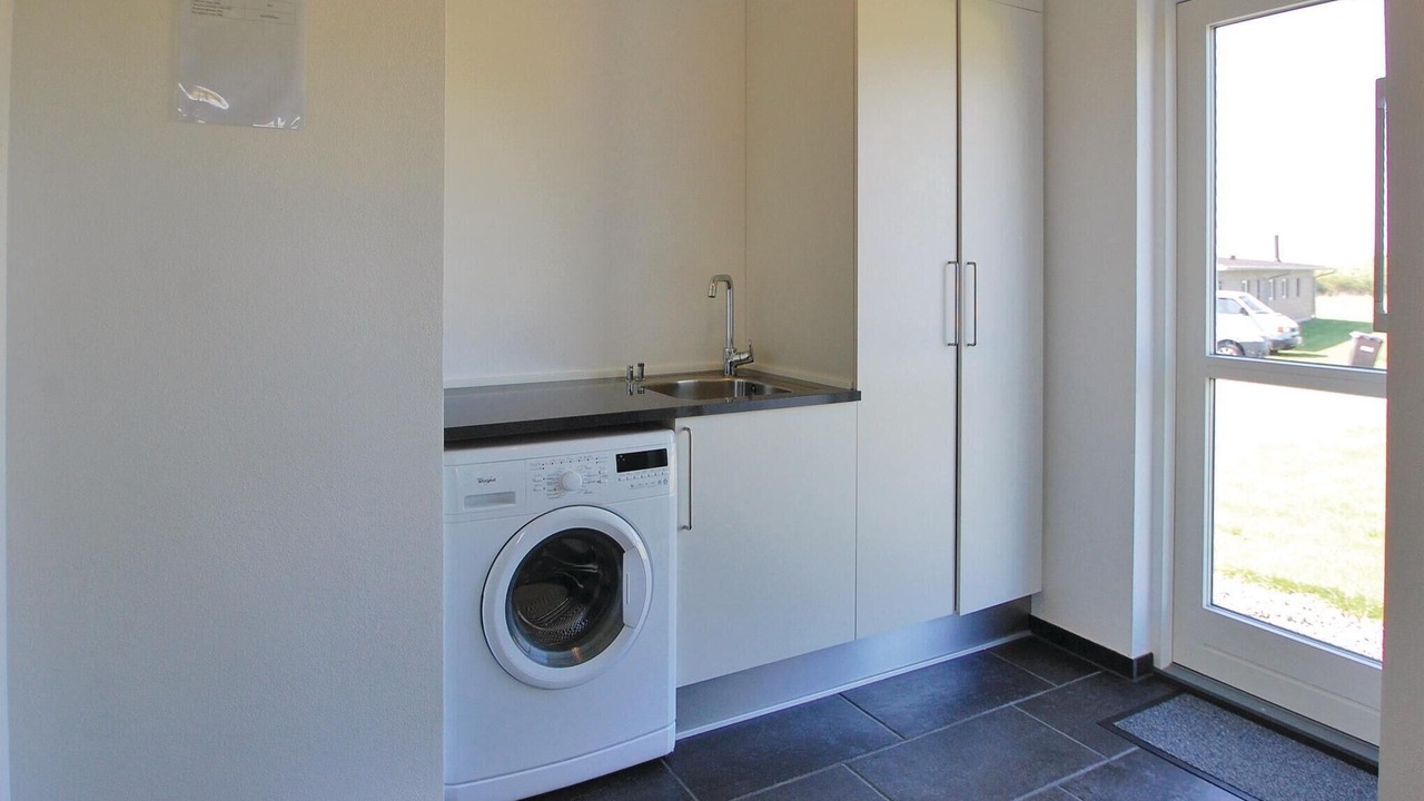 Photo of Others in Arø