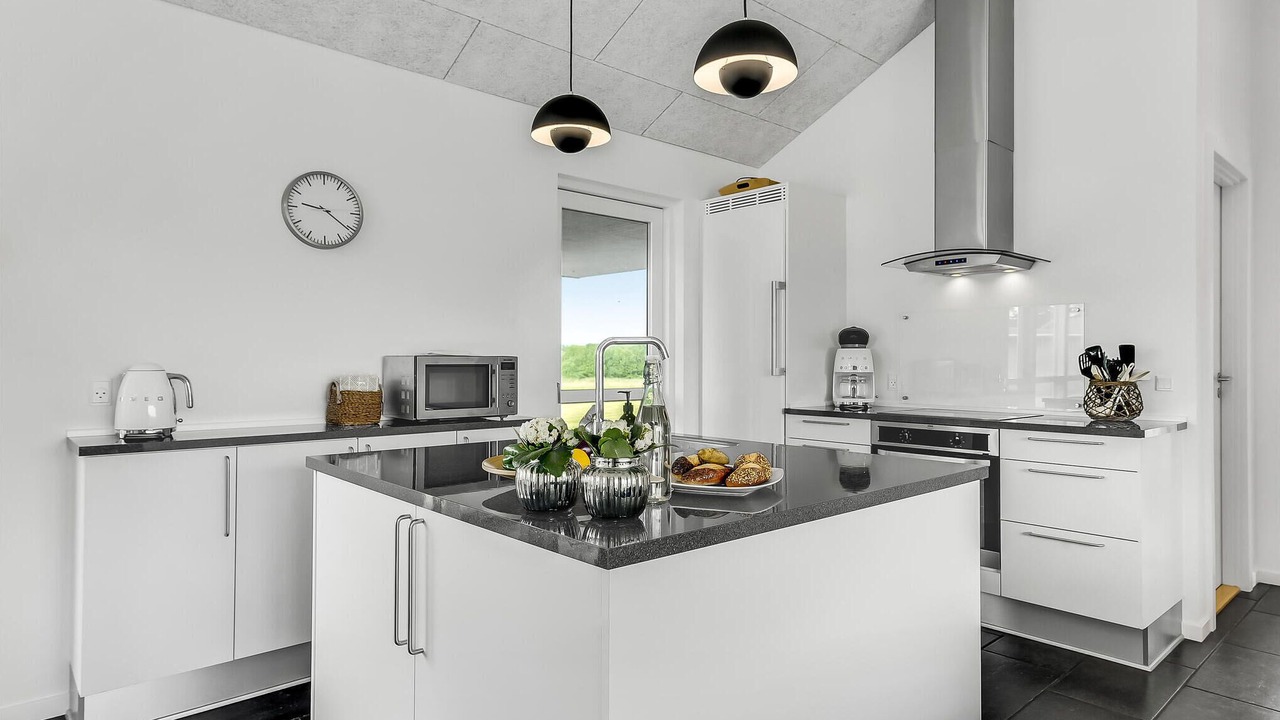 Photo of Others in Arø